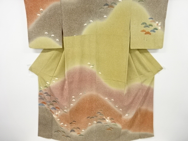 JAPANESE KIMONO / VINTAGE HOMONGI / SILK / SCATTERED NORI PATTERN